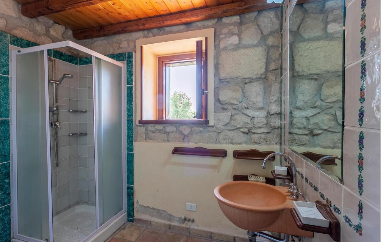 Cozy Home In Ragusa With Kitchen Camemi Экстерьер фото